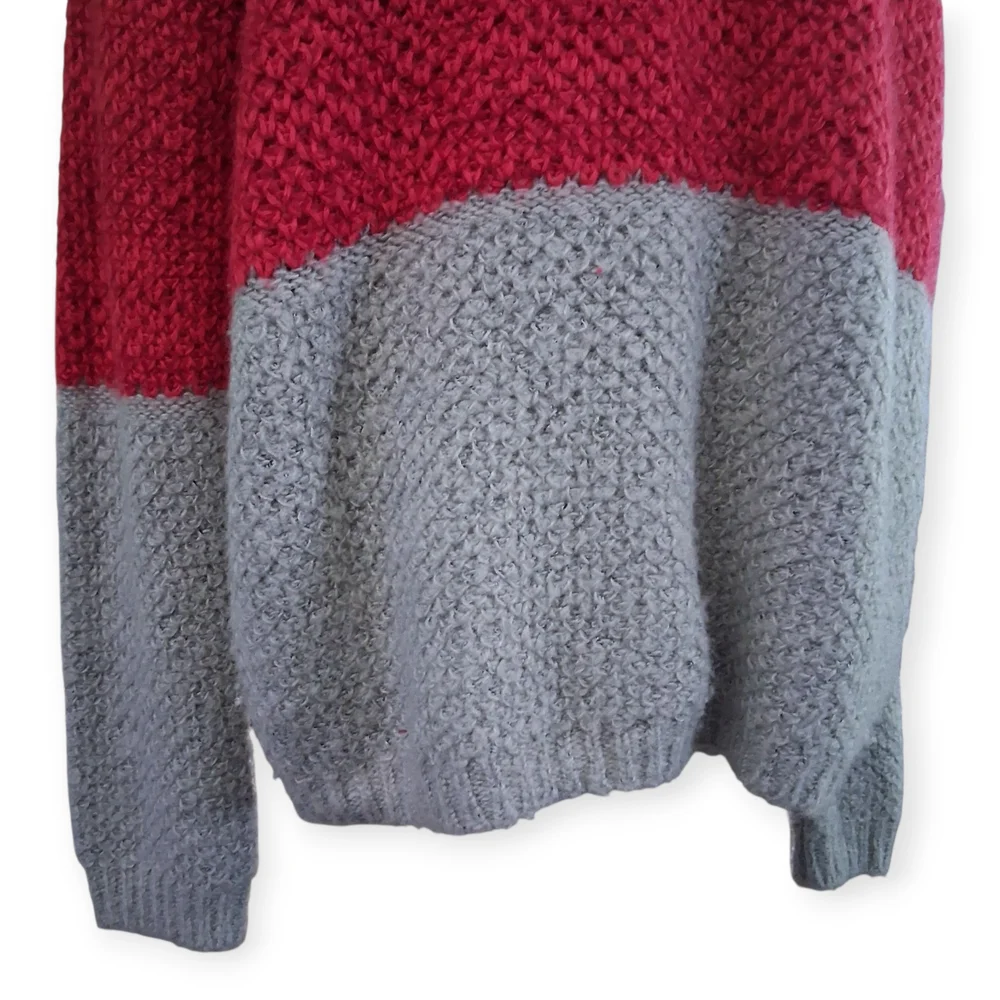 Urban Outfitters Oversized Maroon and Gray Knit Sweater Womens Size Small